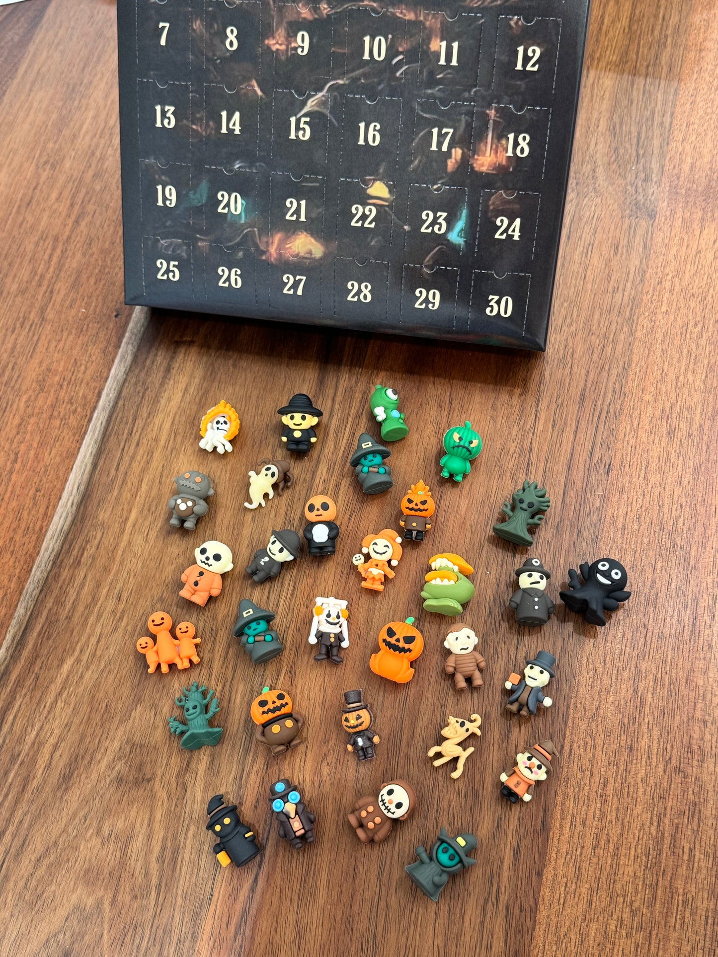 31 Nights of Fright – Halloween Countdown Box