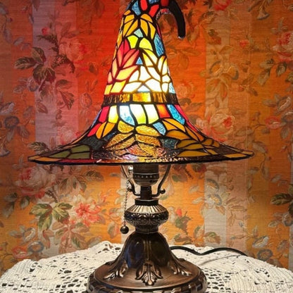 🔥 🎃 Vintage Stained Glass Witch Hat Table Lamp - Plug-In Cozy Warm Light for Autumn & Halloween Decor