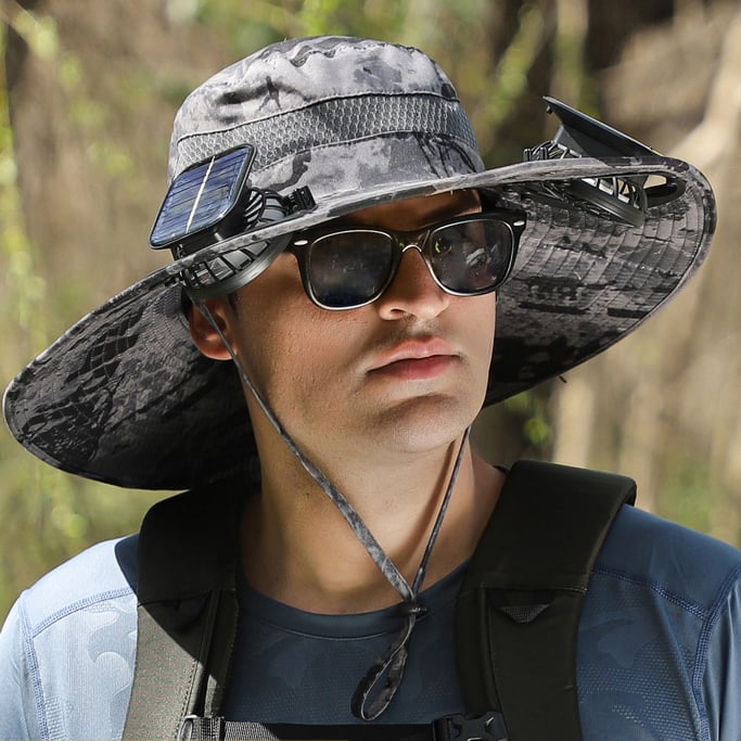 🏆 50K+ SOLD! – Almost Gone-⚡2025 New Ultralight Solar Fan Sun Hat – Lighter Than a Baseball!⚾