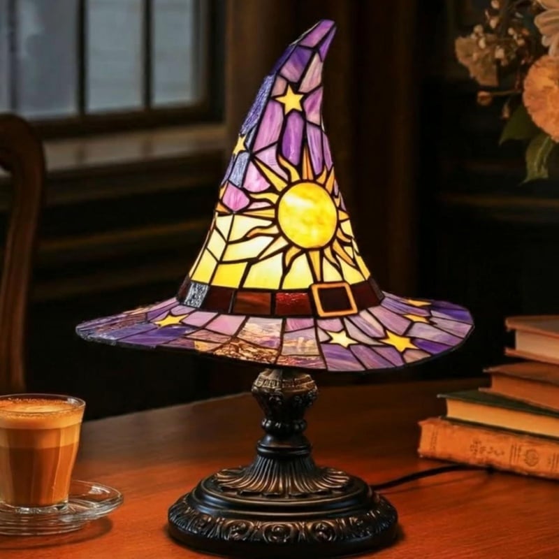 🔥 🎃 Vintage Stained Glass Witch Hat Table Lamp - Plug-In Cozy Warm Light for Autumn & Halloween Decor